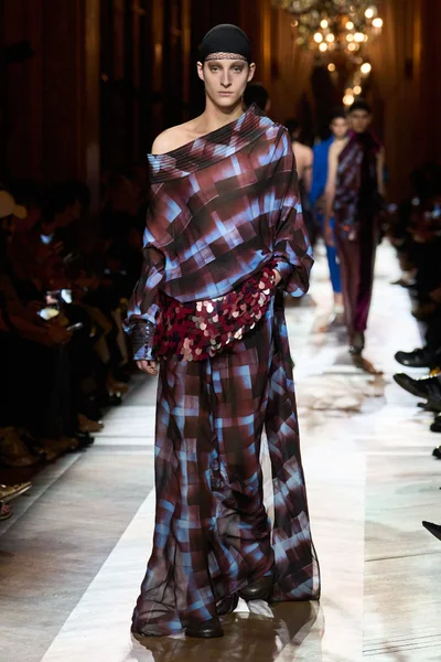 Look 41
